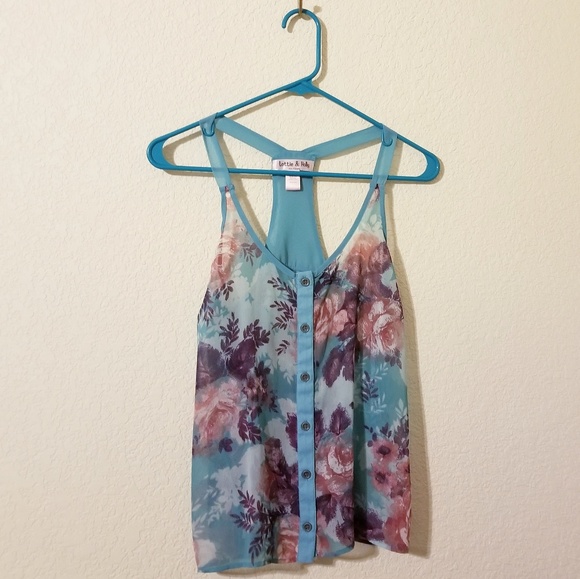 🛍  Floral Halter Tank by Band of Gypsies - Picture 2 of 7